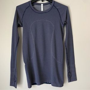 Lululemon Swiftly Tech Long Sleeve
Crew Top True Navy / White 8